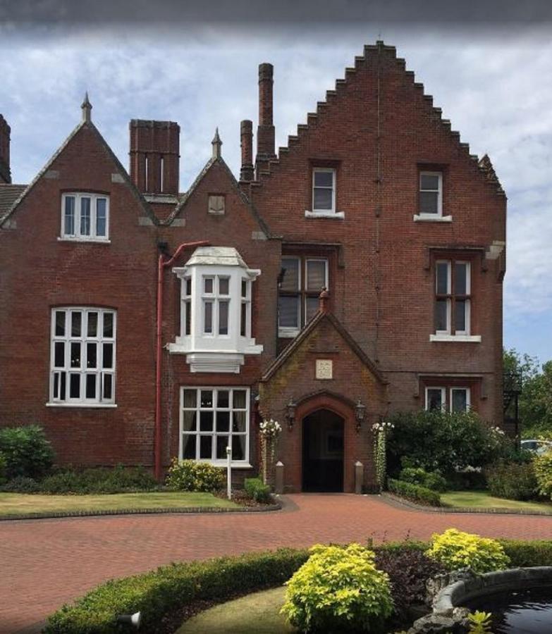 Sprowston Manor Hotel, Golf & Country Club Norwich Exterior photo